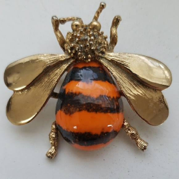 Vintage Bumble Bee Brooch Gold Tone Ceramic Orange Black Enamel 1 1/2 x 1 1/4".  - Picture 2 of 13